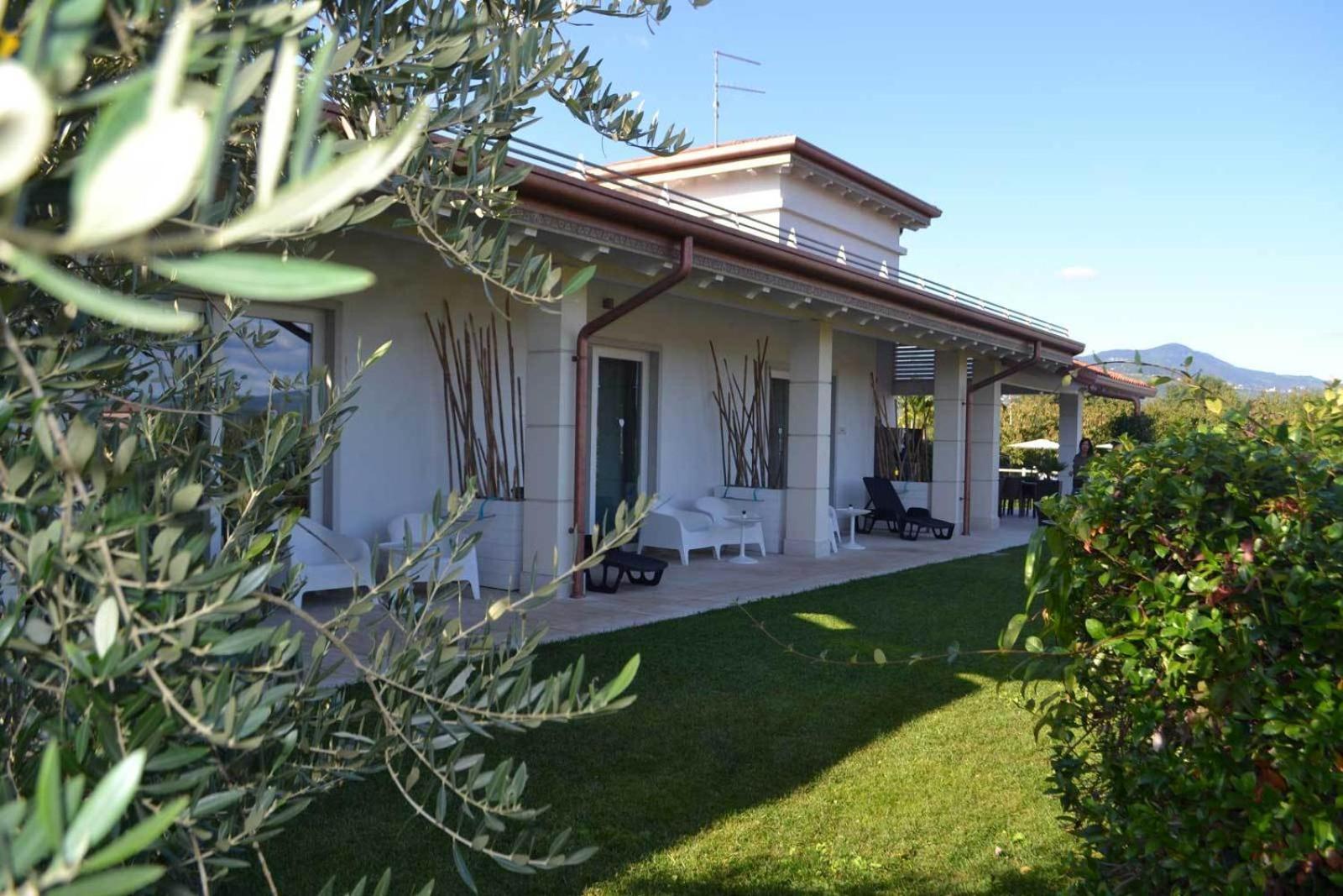 פסקנטינה Agriturismo La Torretta מראה חיצוני תמונה